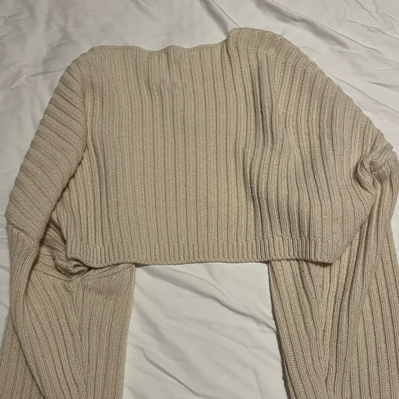 LEWKIN cream shrug bolero (s/m); Korean fashion - Picture 2 of 5